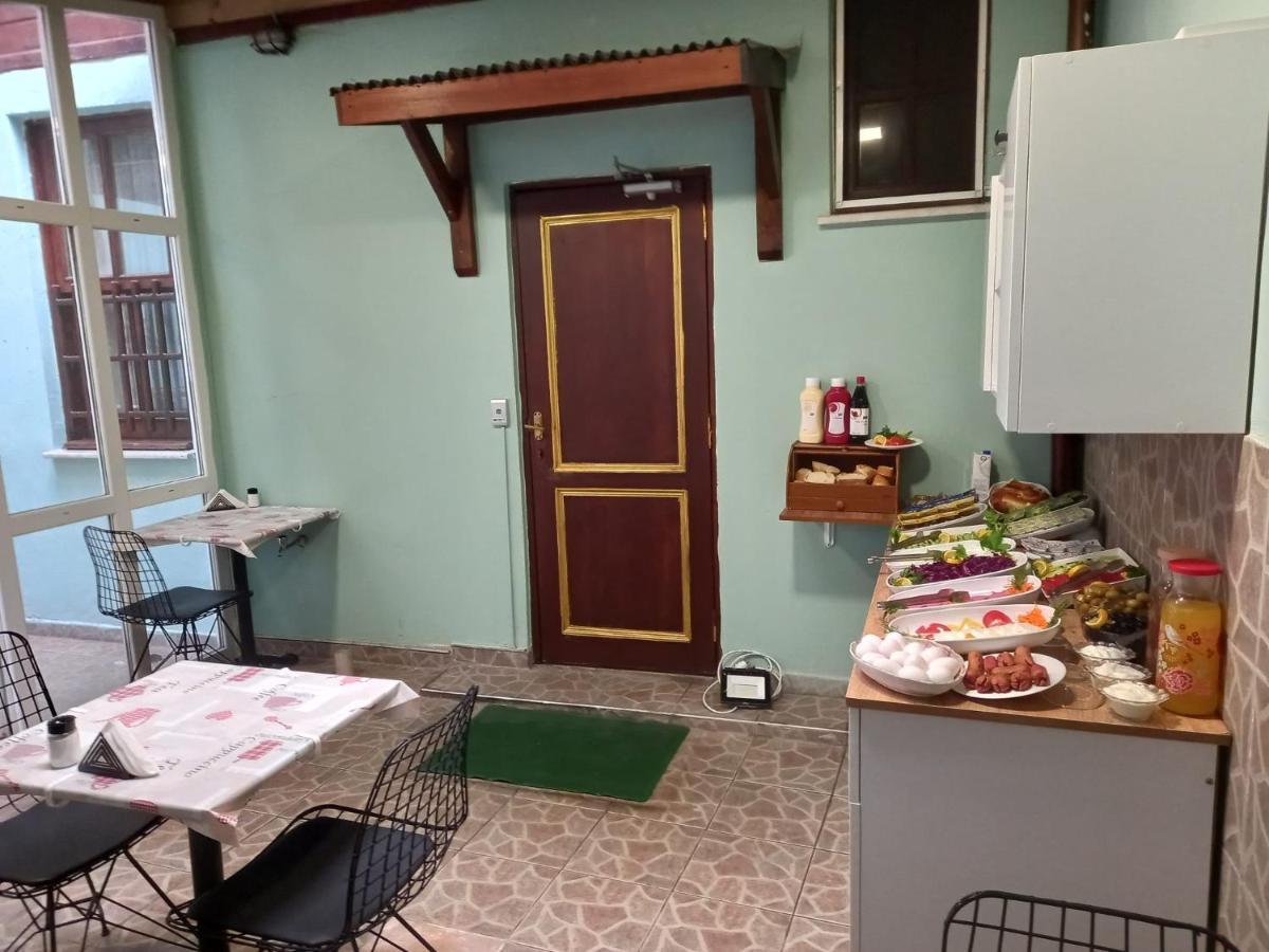 Emirhan Guesthouse & Suites Provincia di Provincia di Istanbul Esterno foto