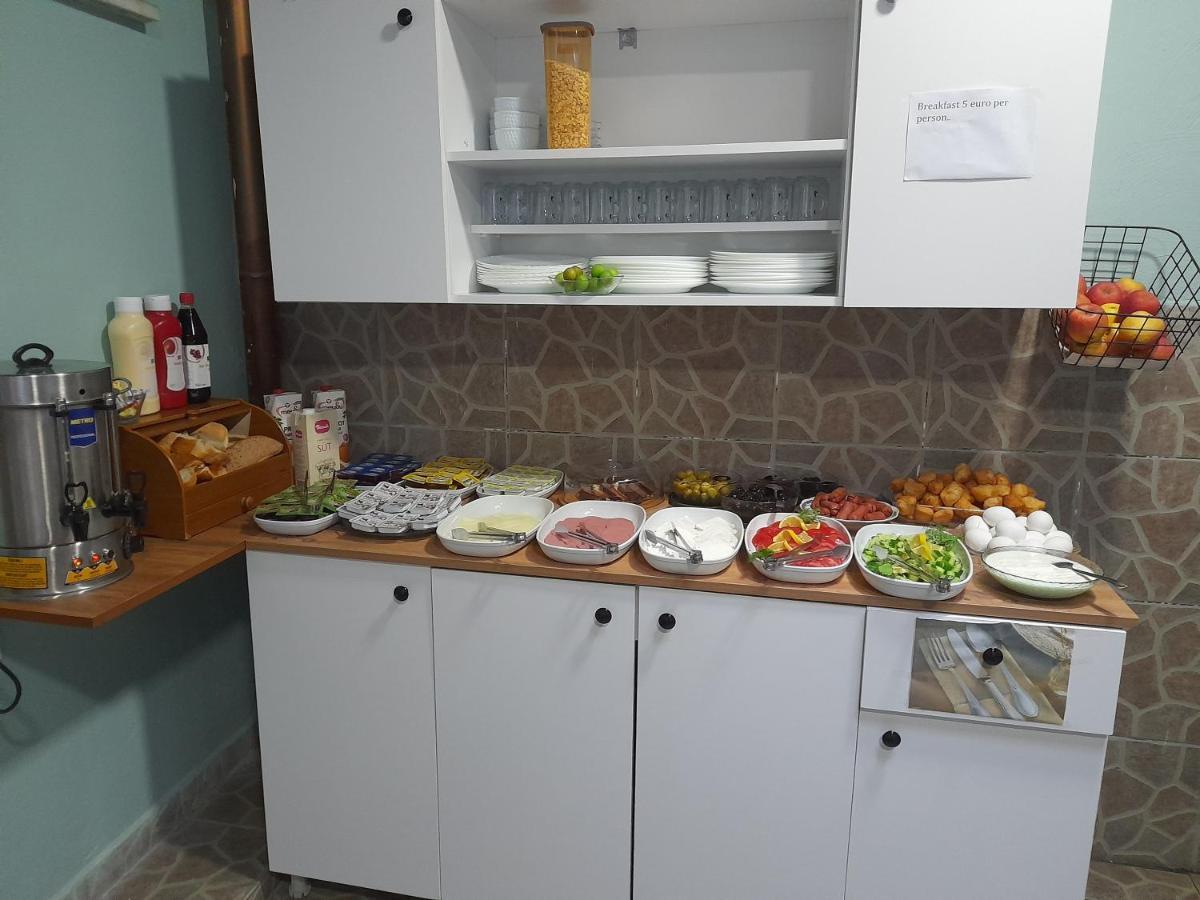 Emirhan Guesthouse & Suites Provincia di Provincia di Istanbul Esterno foto