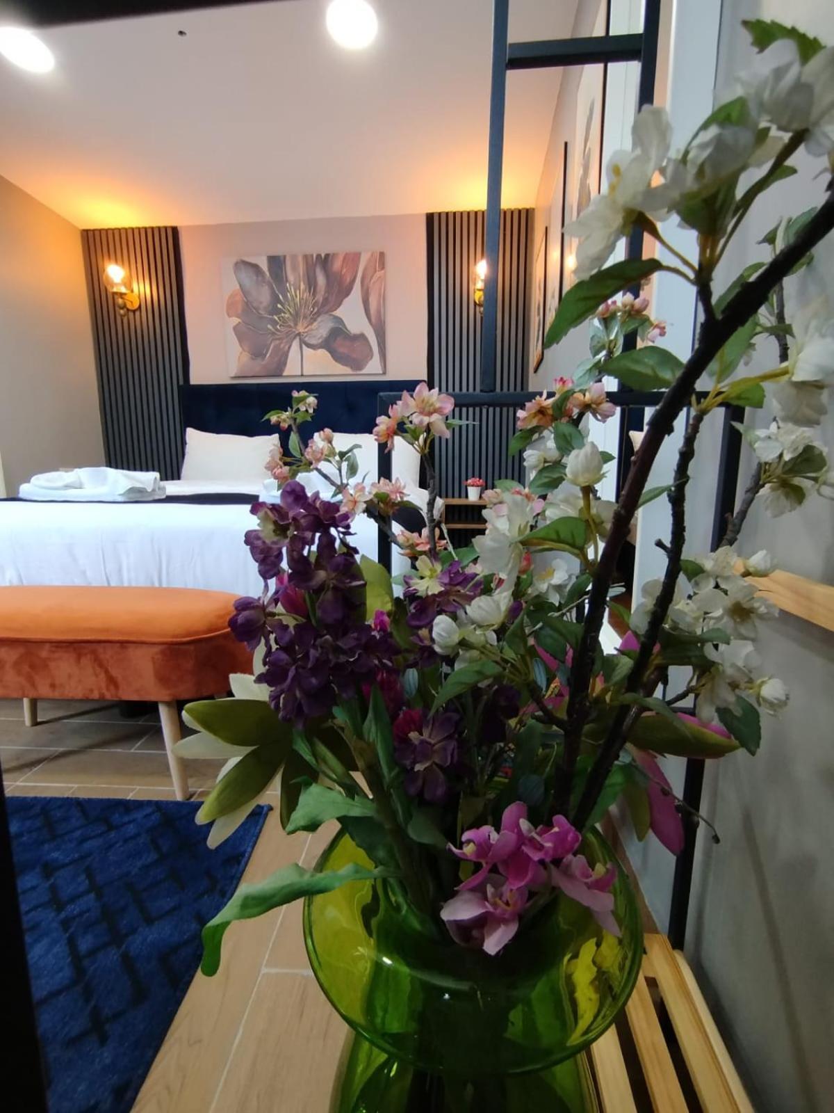 Emirhan Guesthouse & Suites Provincia di Provincia di Istanbul Esterno foto